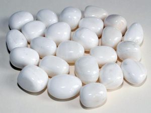 Highly polished Mother of Pearl tumble stone size 2-3 cm.