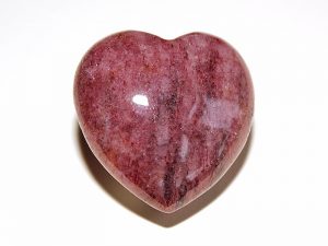 Highly polished Red Mica Heart approx 45 mm.