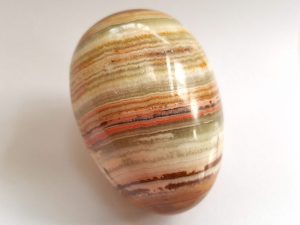 Highly polished Onyx egg approx height 45 mm.
