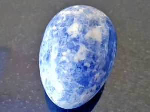 Highly polished Sodalite crystal egg approximate height 45 mm. Beautiful to collect or hold and meditate with. Being a natural product these stones may have natural blemishes and vary in colour and banding. www.naturalhealingshop.co.uk based in Nuneaton for crystals, spiritual healing, meditation, relaxation, spiritual development,workshops.