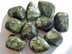 Highly polished Seraphinite size 20-30 mm. Being a natural product this crystal may have natural blemishes and vary in colour. www.naturalhealingshop.co.uk based in Nuneaton for crystals, spiritual healing, meditation, relaxation, spiritual development,workshops.