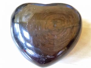 Highly polished Hypersthene Heart approx 45 mm. www.naturalhealingshop.co.uk based in Nuneaton for crystals, spiritual healing, meditation, relaxation, spiritual development,workshops.