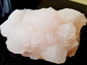Mangano Calcite approx 140 x 80 mm Being a natural product this crystal may have natural blemishes and vary in colour. www.naturalhealingshop.co.uk based in Nuneaton for crystals, spiritual healing, meditation, relaxation, spiritual development,workshops.
