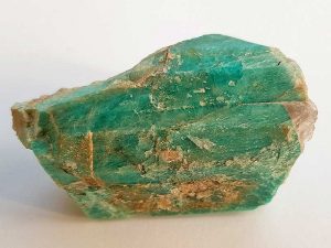 Aquamarine approx size 60 x 40 mm Being a natural product this crystal may have natural blemishes. www.naturalhealingshop.co.uk based in Nuneaton for crystals, spiritual healing, meditation, relaxation, spiritual development,workshops.