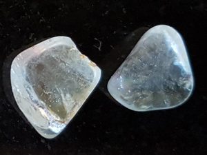 Polished Topaz approx size 10 to 15 mm. Being a natural product these stones may have natural blemishes and vary in colour. www.naturalhealingshop.co.uk based in Nuneaton for crystals, spiritual healing, meditation, relaxation, spiritual development,workshops.