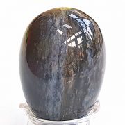 Highly polished Sardonyx egg approximate height 45 mm. Beautiful to collect or hold and meditate with. Being a natural product these stones may have natural blemishes and vary in colour and banding. www.naturalhealingshop.co.uk based in Nuneaton for crystals, spiritual healing, meditation, relaxation, spiritual development,workshops.
