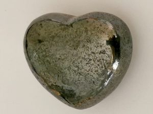 Highly polished Bornite Heart approx 45 mm. These hearts are perfect for a gift! There are purple velvet pouches or organza bags you can purchase to pop them into for the finishing touch. Being a natural product these stones may have natural blemishes and vary in colour and banding. www.naturalhealingshop.co.uk based in Nuneaton for crystals, spiritual healing, meditation, relaxation, spiritual development,workshops.