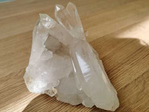 Quartz cluster approx size 130 x 100 x 70 mm Being a natural product this crystal may have natural blemishes and vary in colour and banding. www.naturalhealingshop.co.uk based in Nuneaton for crystals, spiritual healing, meditation, relaxation, spiritual development,workshops.
